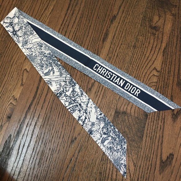 Dior Navy Jungle Silk Twilly - Picture 1 of 5